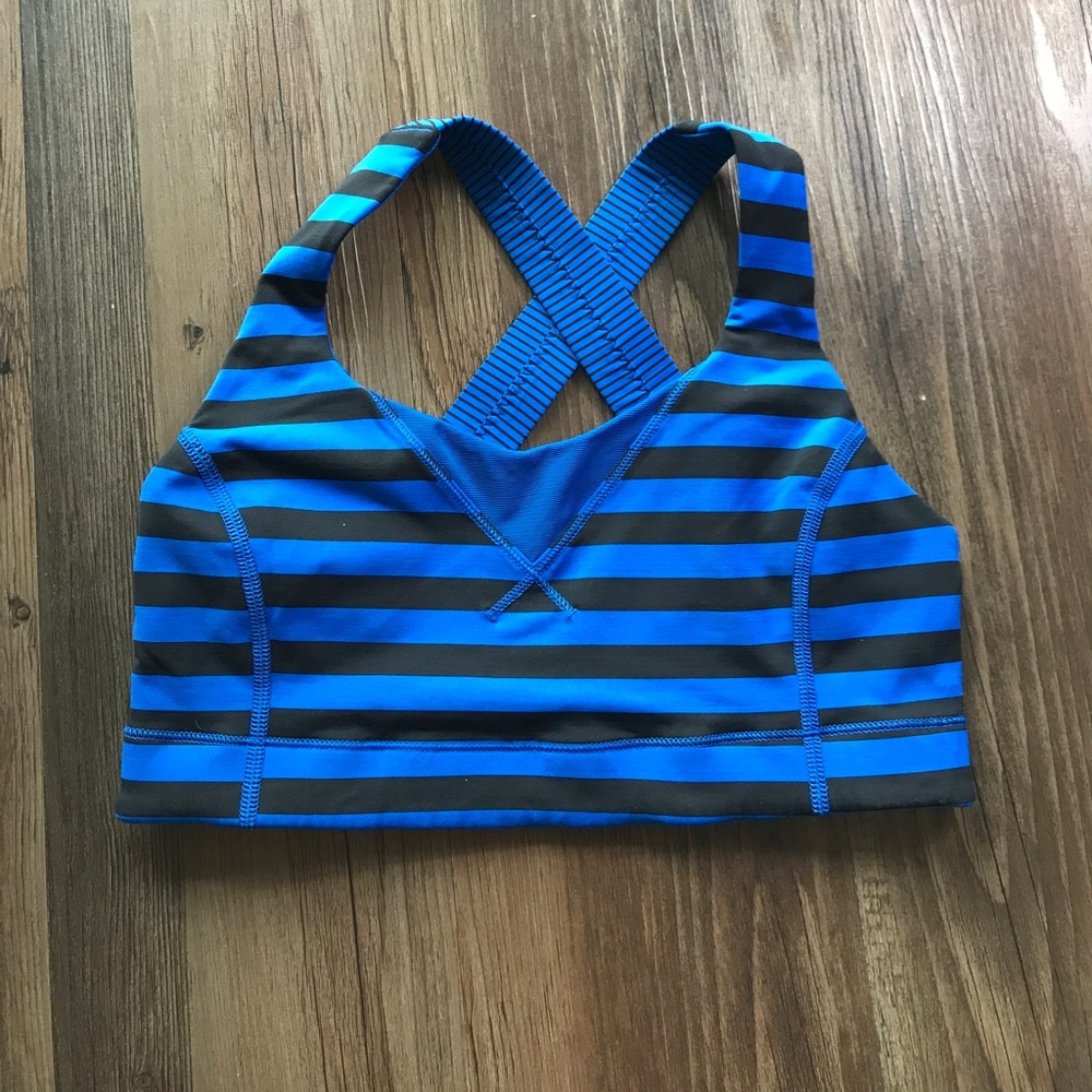 Lululemon sports bra