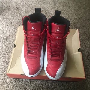 Jordan Gym red 12s