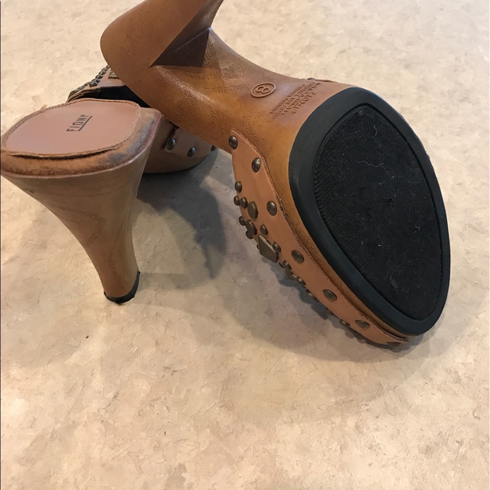 Shoes - Picture 4 of 4