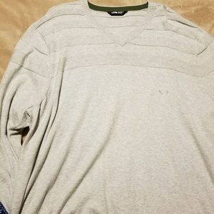*Authentic* The North Face sweater