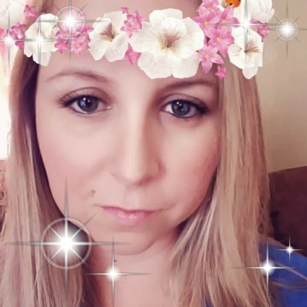 Meet your Posher, Liz