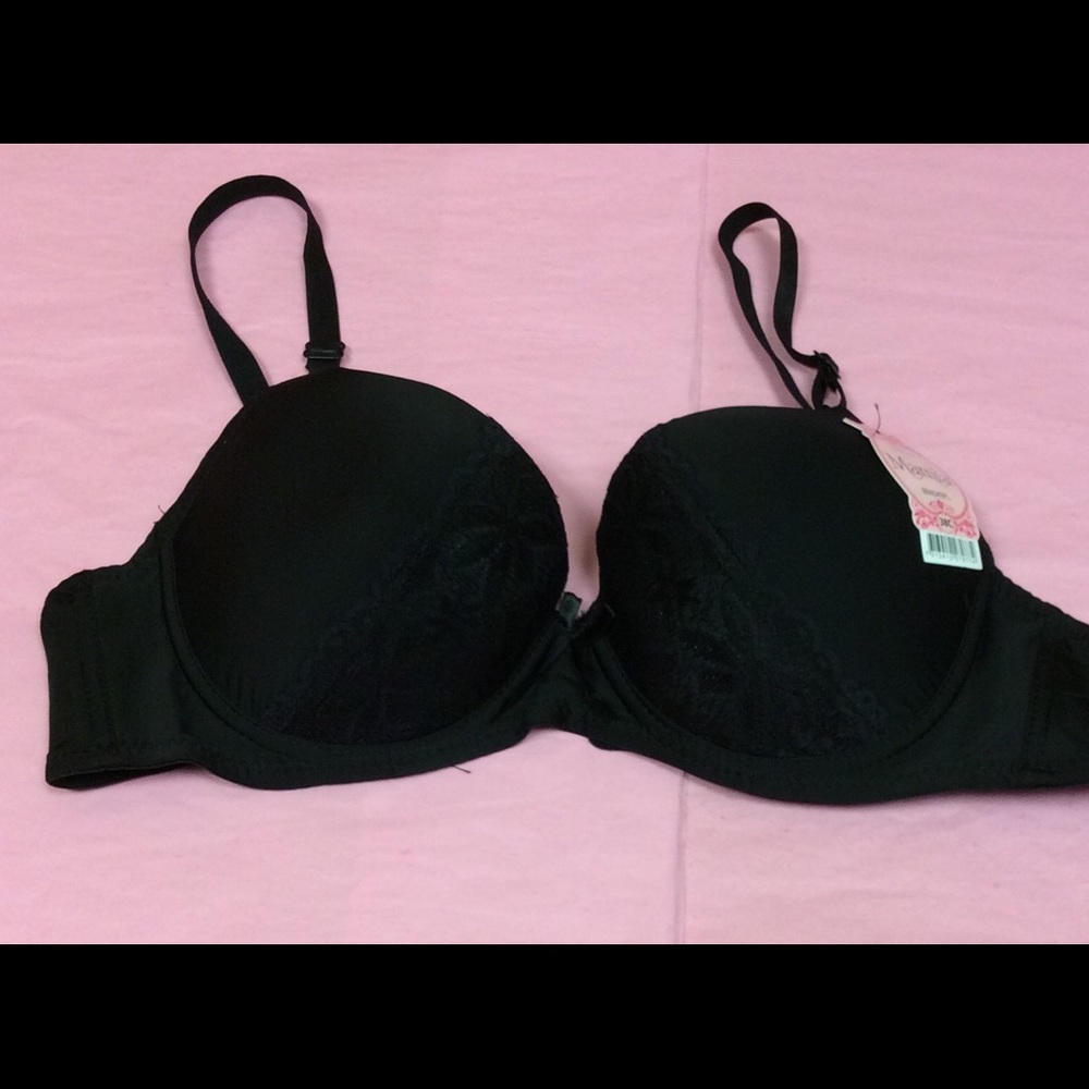 Underwire Bra Lace Detail NWT