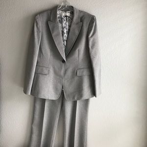 Tahari 2 piece grey pant suit size 16
