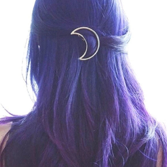 Sparkle Friday Accessories - Silver Crescent Moon Hair Clips