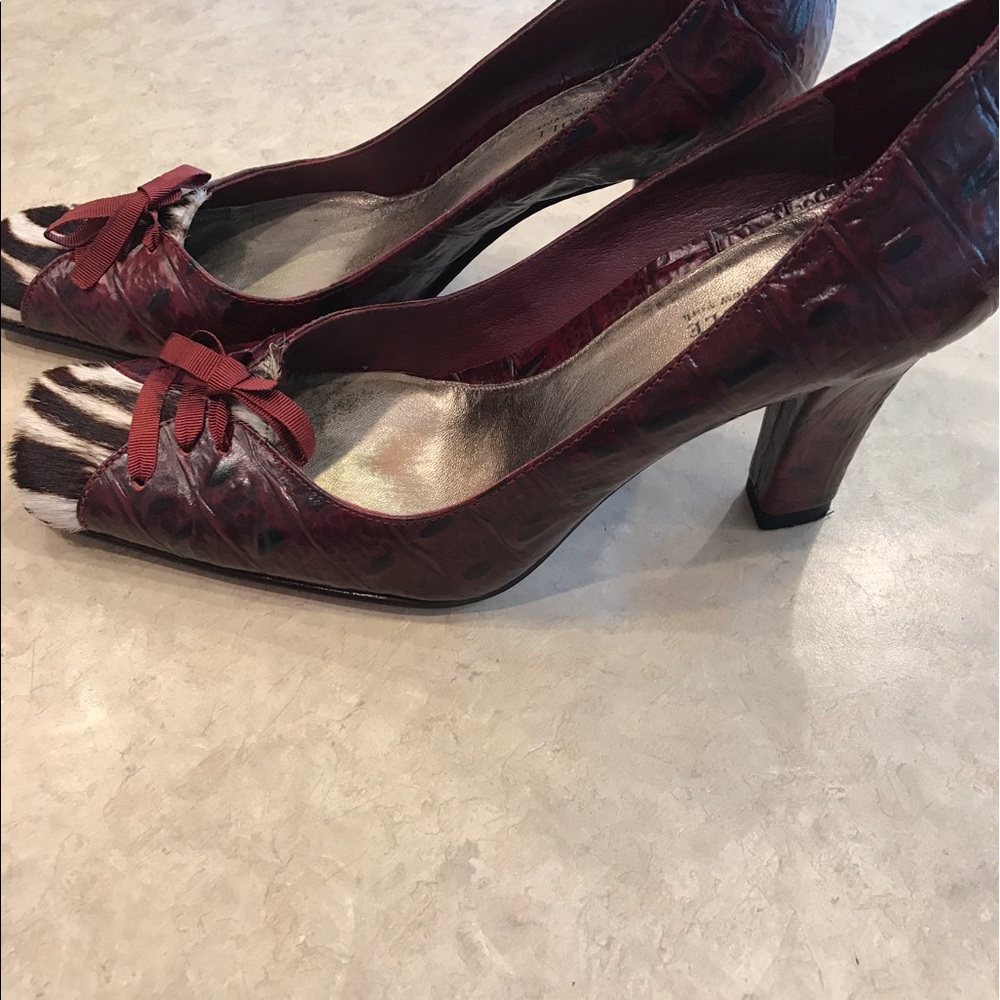 Shoes - Picture 3 of 5