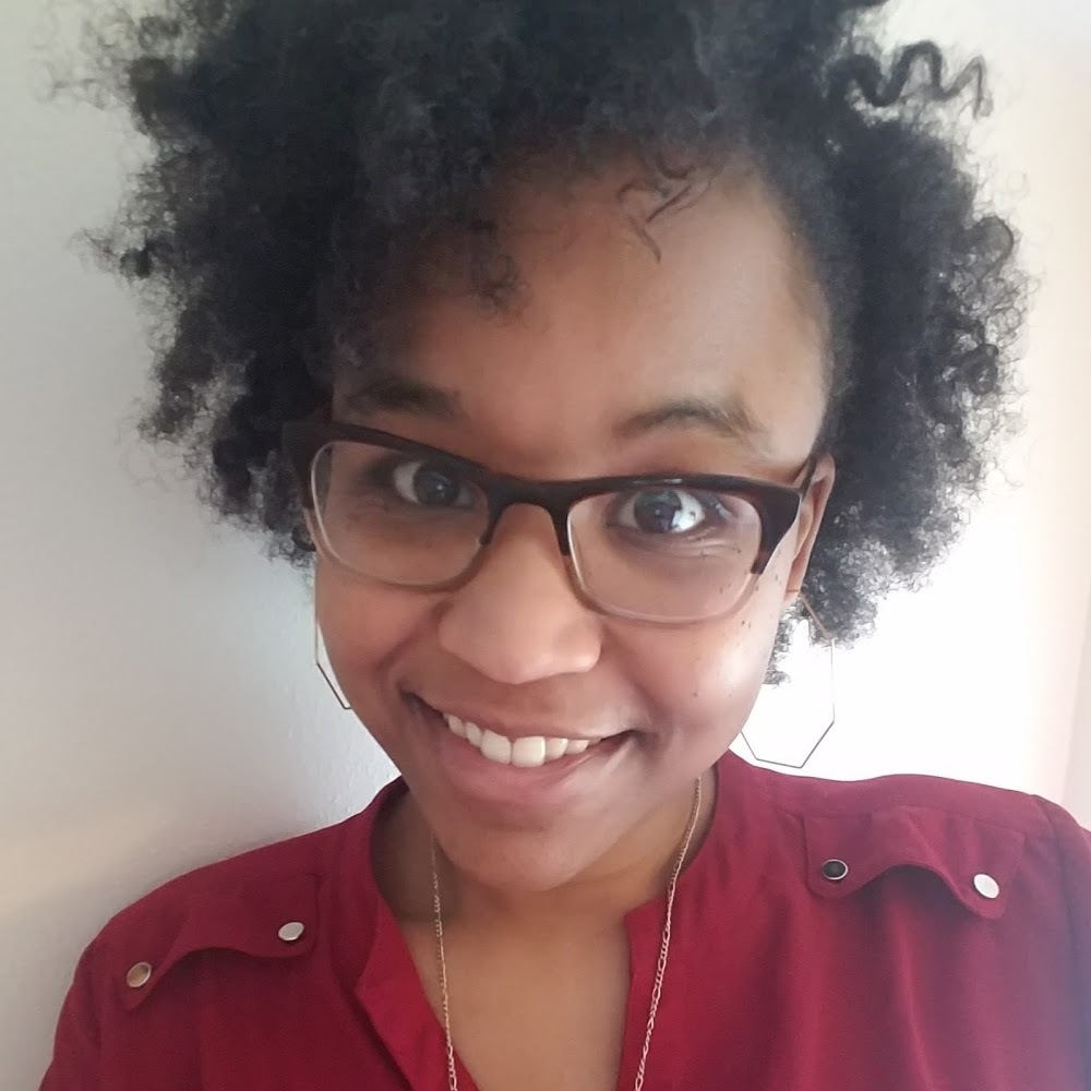 Meet your Posher, Claudia