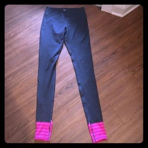 Tonic stirrup workout leggings