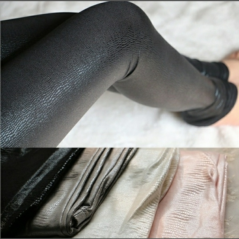 Snake skin print leggings