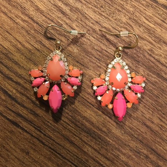 Anthropologie Jewelry - Peach and coral earrings!