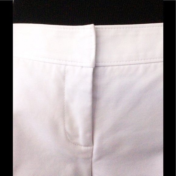 White cotton/spandex Capri pant - Picture 2 of 4