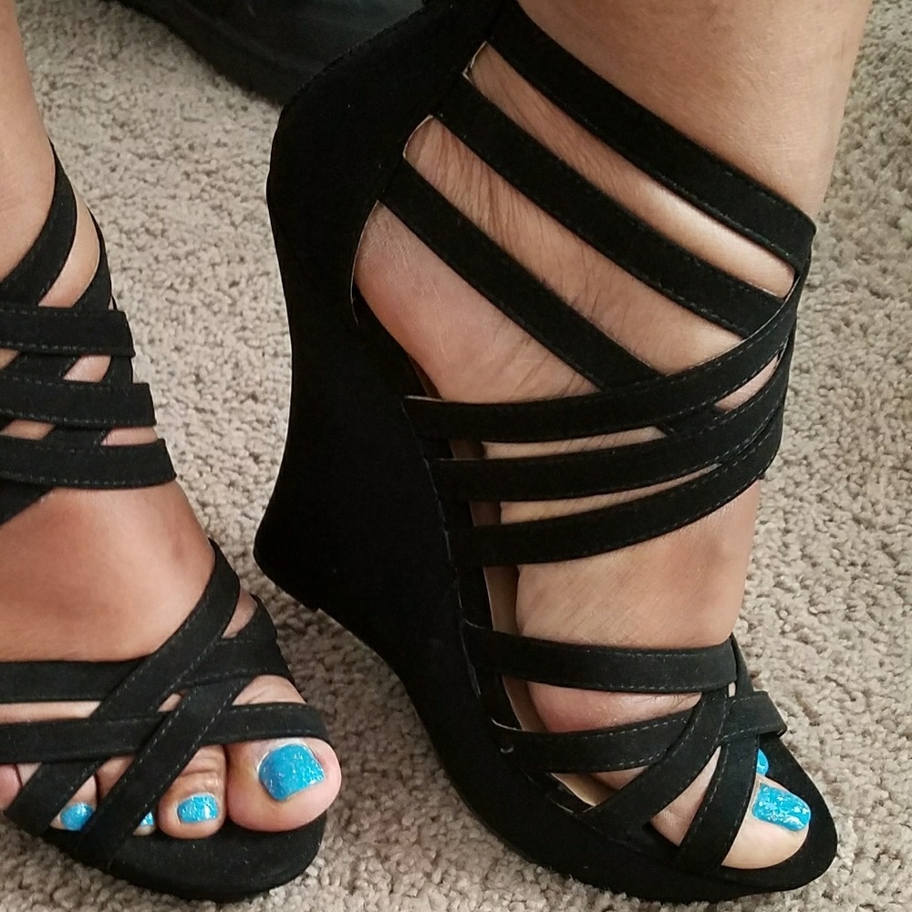 Black Strapped Wedges