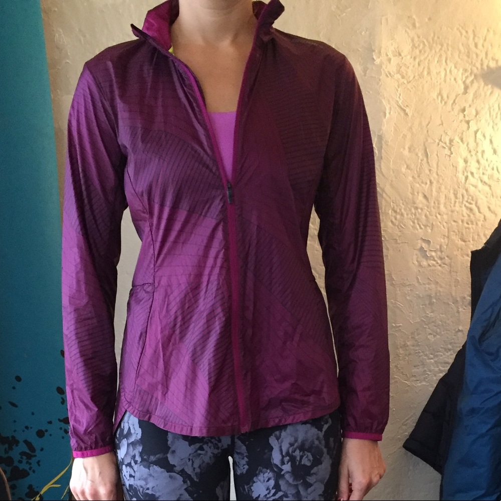 Brooks LSD Jacket size small, brand new with tags