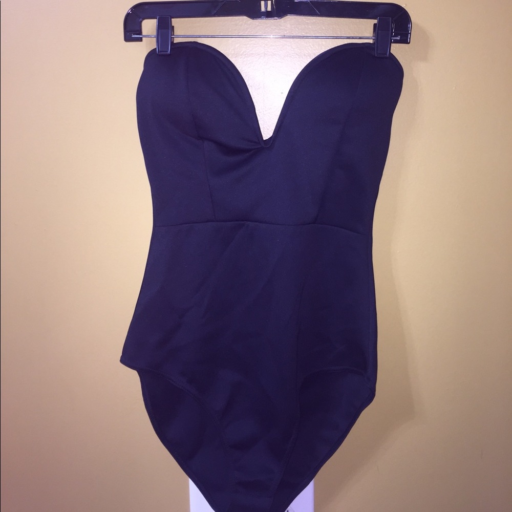 black sweetheart cut body suit