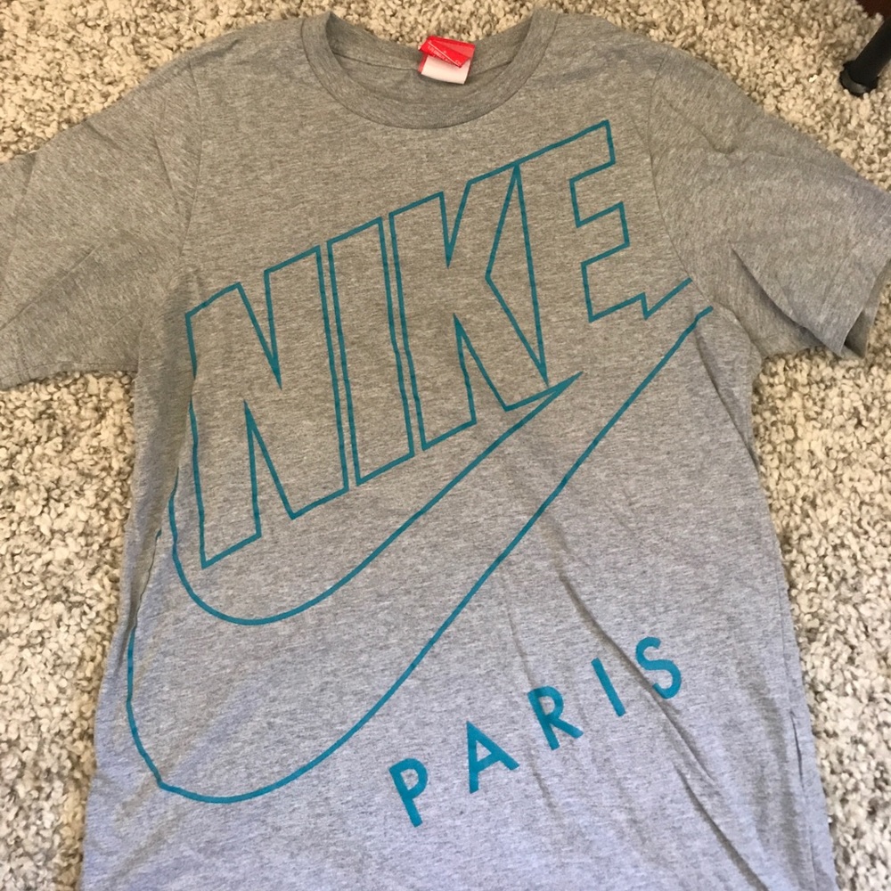 nike paris t-shirt
