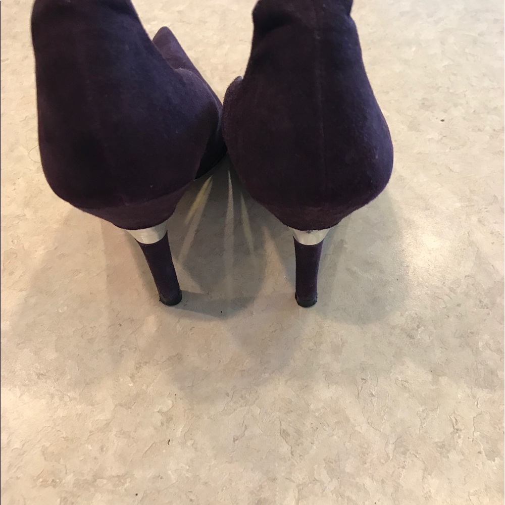 Shoes - Picture 3 of 4