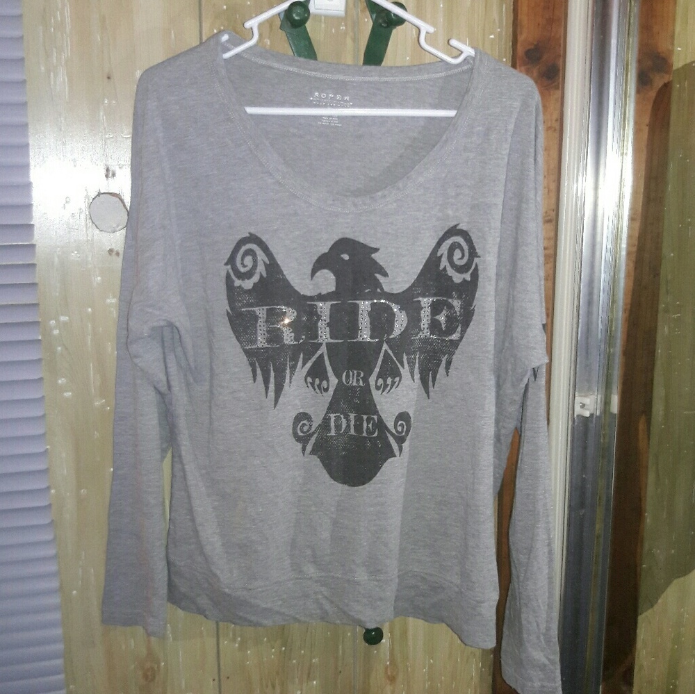 Long sleeve shirt