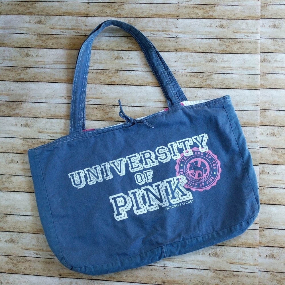 **SOLD**University of PINK Large Bag