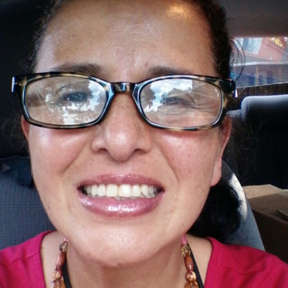 Meet your Posher, Ileana