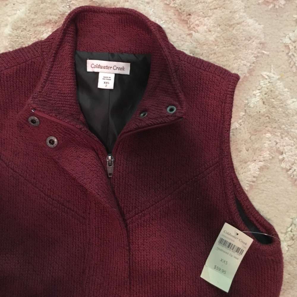 Vest - Picture 3 of 4