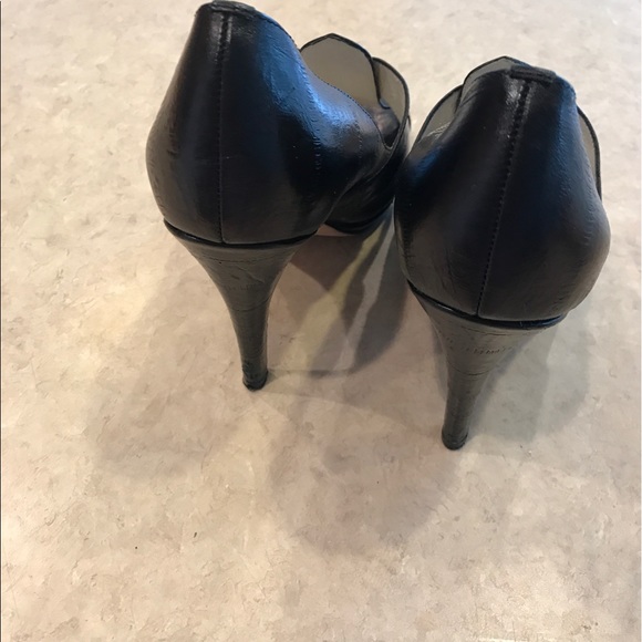 Shoes - Picture 3 of 4