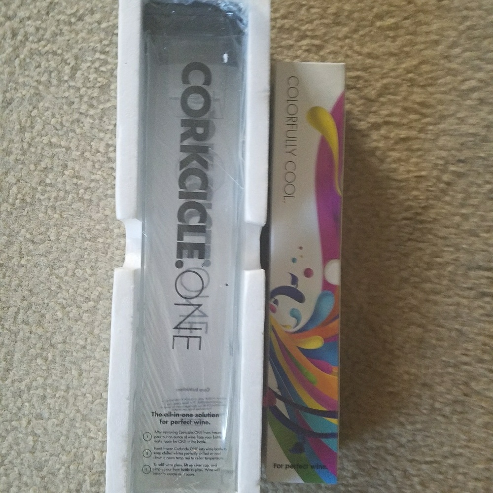 A drink or wine holder that keeps it cold