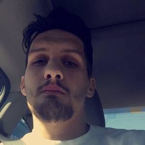 Meet your Posher, Chad