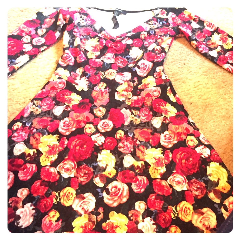 Flower Dress with 3/4 sleeves💜