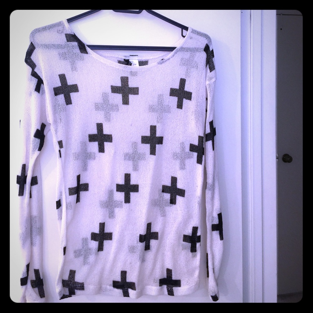 Crochet white top with crosses