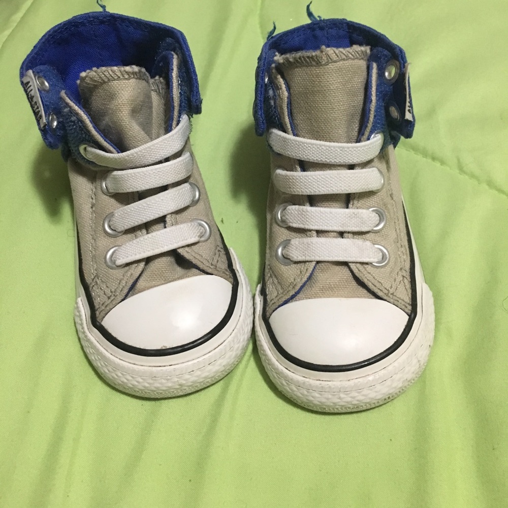Boys shoes