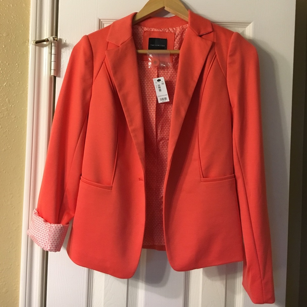 Coral blazer! 🕶👑😻 Sale!!!