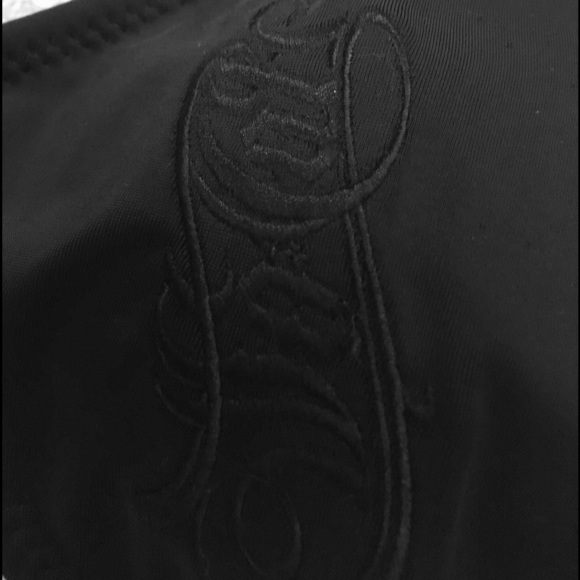 Bikini - Picture 4 of 7