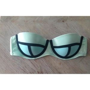 New without tags Victoria's Secret Bandeau 36B