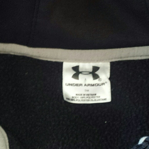 Under Armour Black Hoodie Sweatshirt - Picture 3 of 5