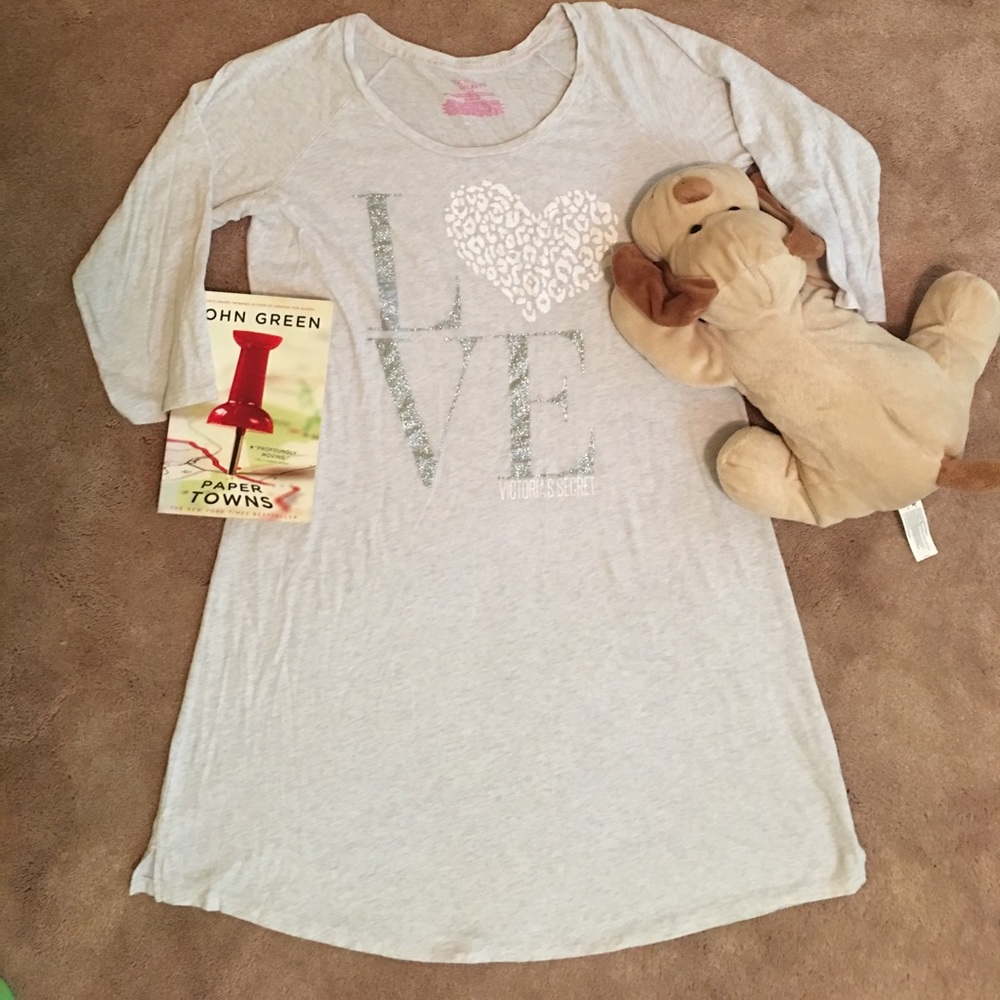 VS LOVE Sleep Shirt