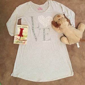 VS LOVE Sleep Shirt