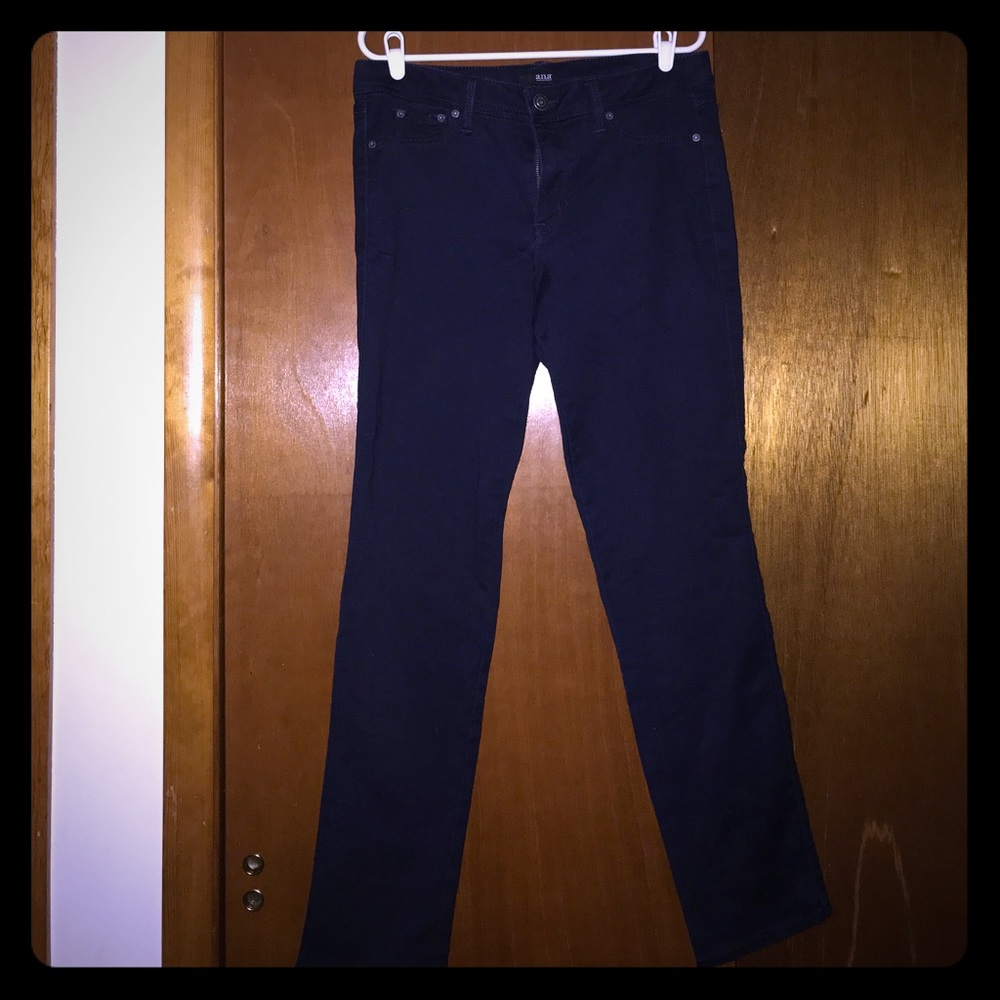 Ana Jeans