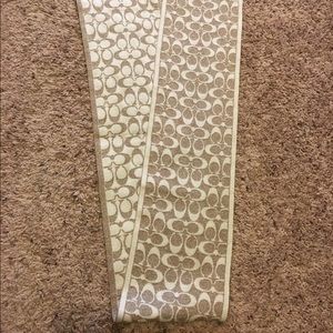 Coach scarf (gold glitter)