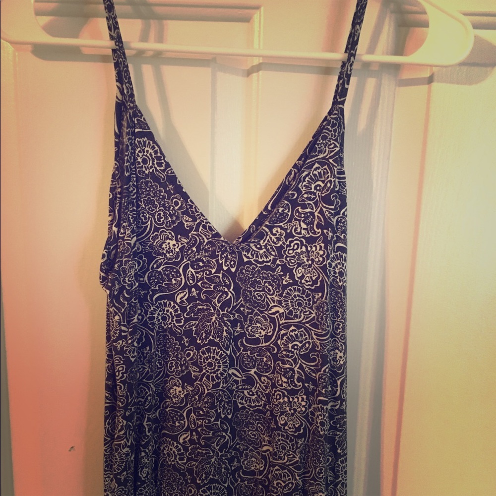 Old navy spaghetti strap tank