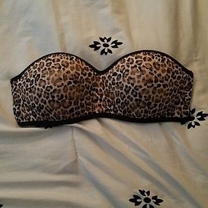 PINK Large leopard strapless bra
