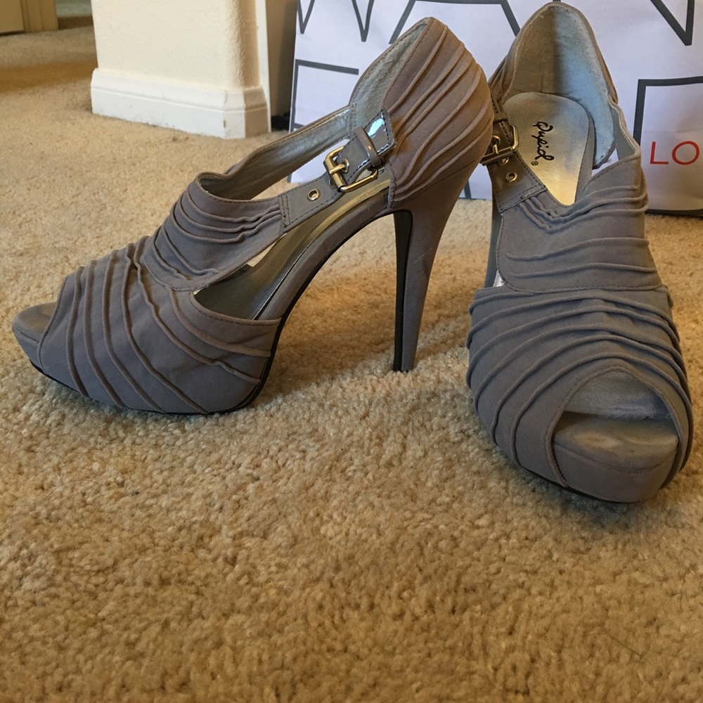 Gray Sued Heel