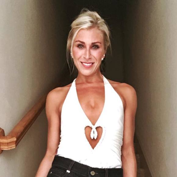 Meet your Posher, Julia - Picture 1 of 1