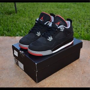 Air Jordan 4 Retro Bred