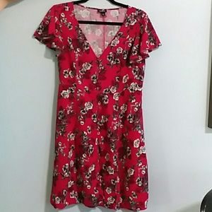 TORRID size 0 FLATTERING dress knee length