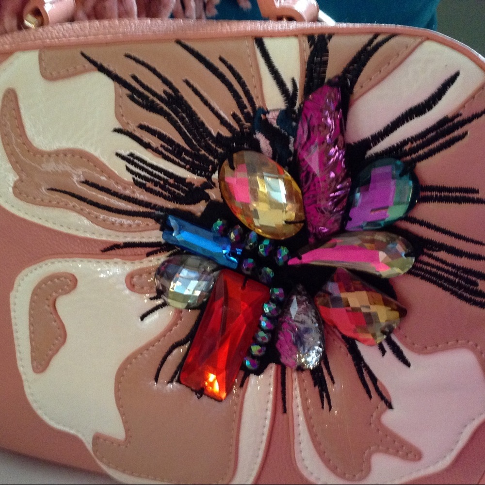Sharif Small Doctor Bag. Soft Coral👛💝👛Embellish