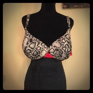 Cacique lace bra