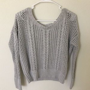 gray knit long sleeve top