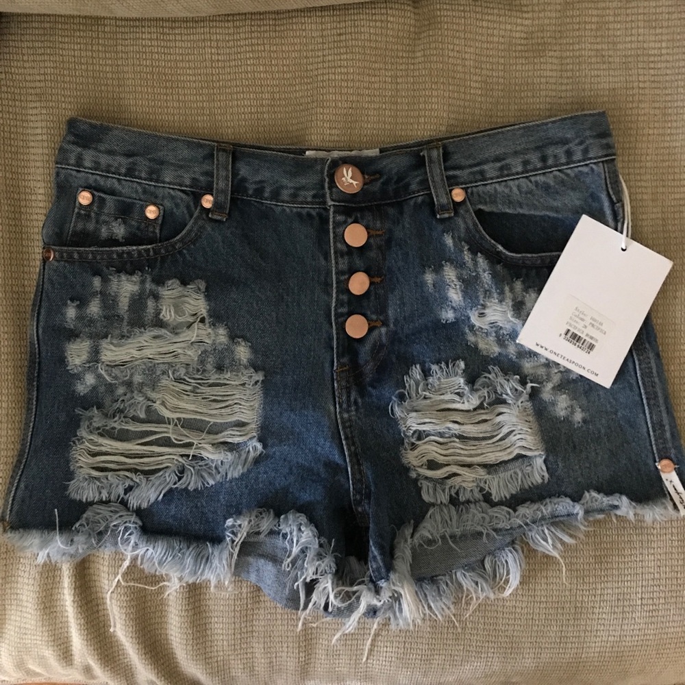 NEW One Teaspoon jean shorts (sz 28)