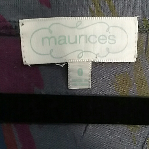Like NEW Maurices size 0 shirt grey - Picture 3 of 3