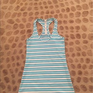 Lululemon bran new top size 4