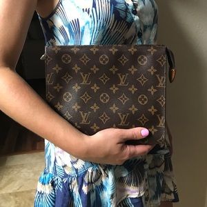 Authentic Louis Vuitton Vintage Toiletry Pouch 26